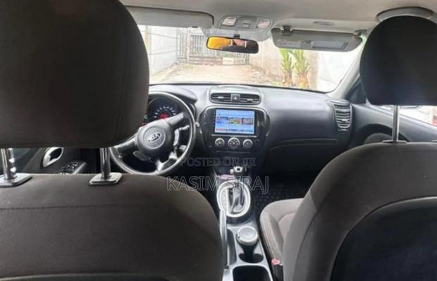 Kia Soul Hatchback 2017 Burgundy