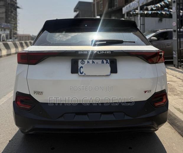 Bestune T77 1.2 FWD 2022 White