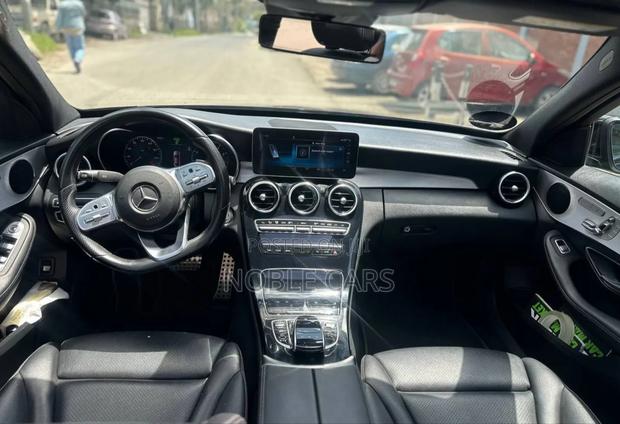 Mercedes-Benz C200 2021 Matt Black