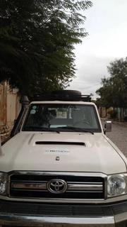 Toyota Land Cruiser 2017 Ivory for sale