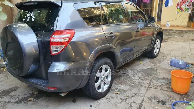 Toyota RAV4 2012