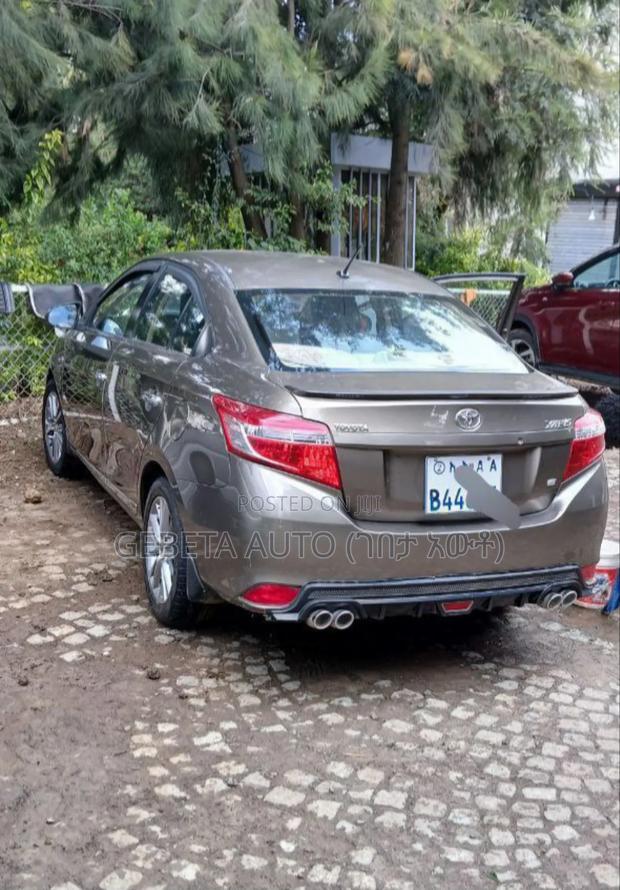 Toyota Yaris 2014