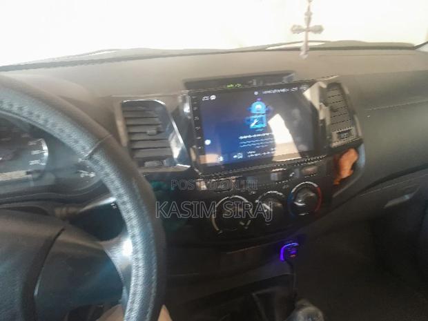 Toyota Hilux SR 4x4 2015 Blue