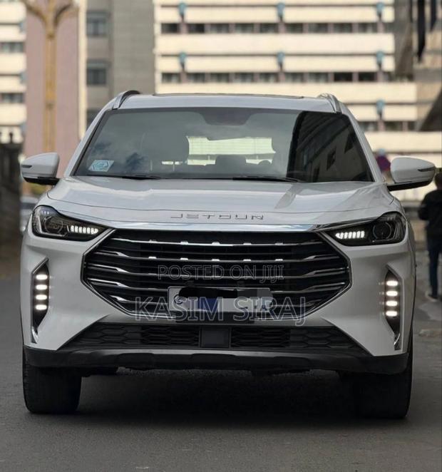 Jetour X70 Plus 1.5 5-Seater FWD 2022 White
