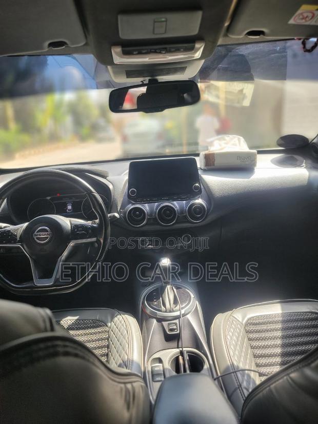 Nissan Juke 2022 Silver