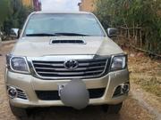 Toyota Hilux 2015 Gold for sale