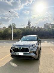 Toyota Highlander Hybrid 2021 Gray for sale