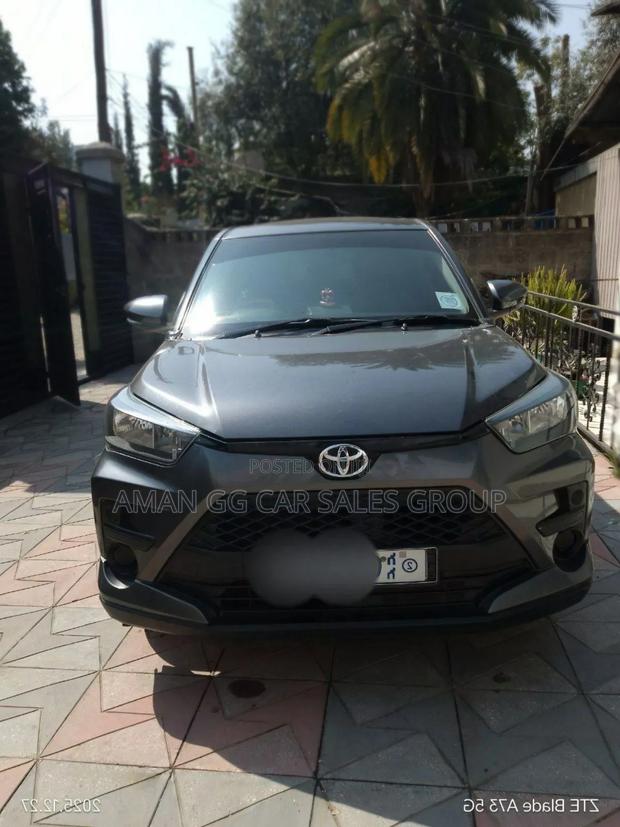 Toyota Raize 2022 Gray