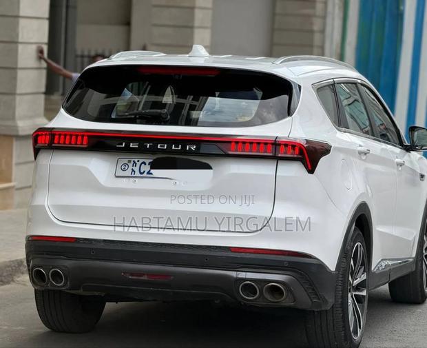 Jetour X70 Plus 2022 White