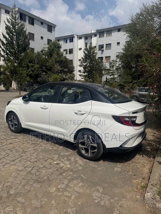 Hyundai I10 2022 White