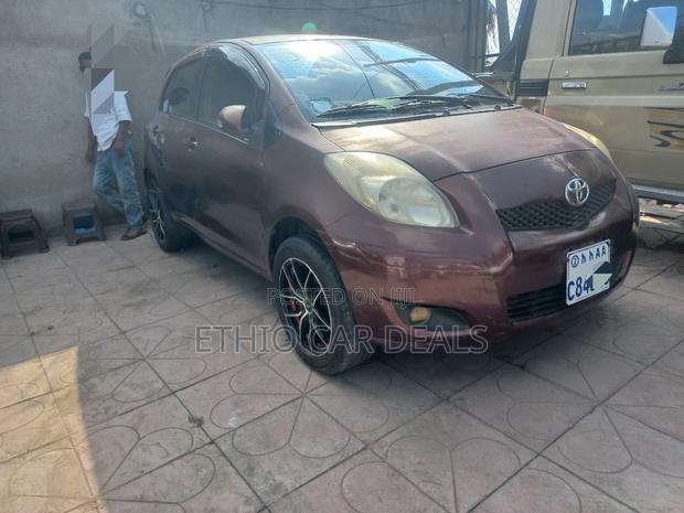 Toyota Yaris 2010 Teal