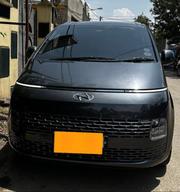 Hyundai Staria 2023 Black for sale