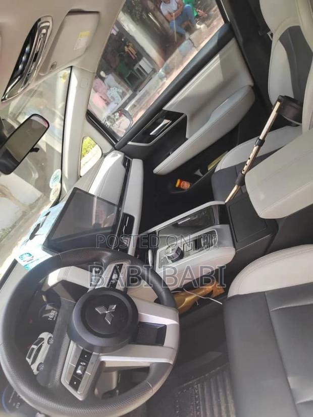 Mitsubishi Airtrek 135 kW FWD 2024 White