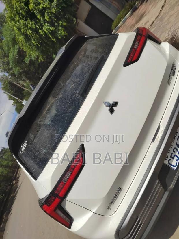 Mitsubishi Airtrek 135 kW FWD 2024 White