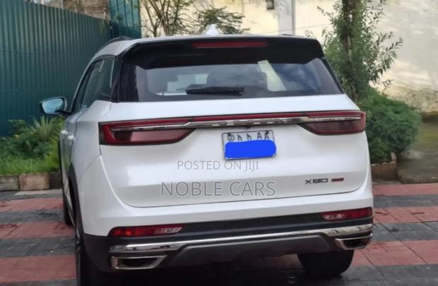 Jetour X70 Plus 1.5 7-Seater FWD 2022 Ivory