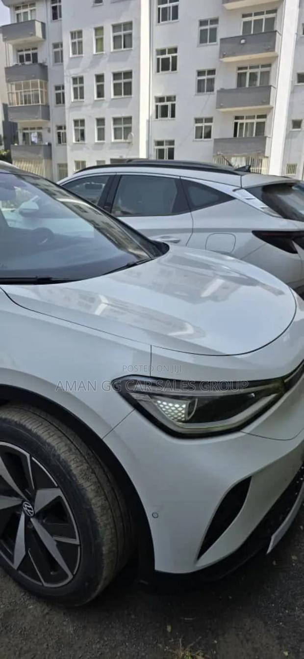 Volkswagen ID.4 2023 White