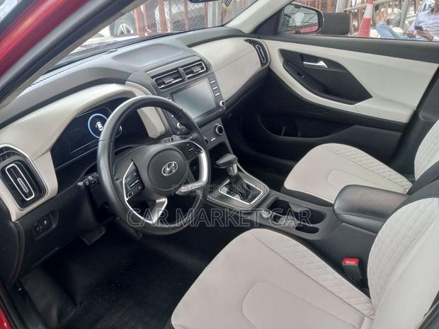 Hyundai Creta 2023 Red