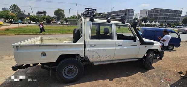 Toyota Land Cruiser 2020 White