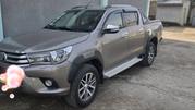 Toyota Hilux 2017 Gold for sale