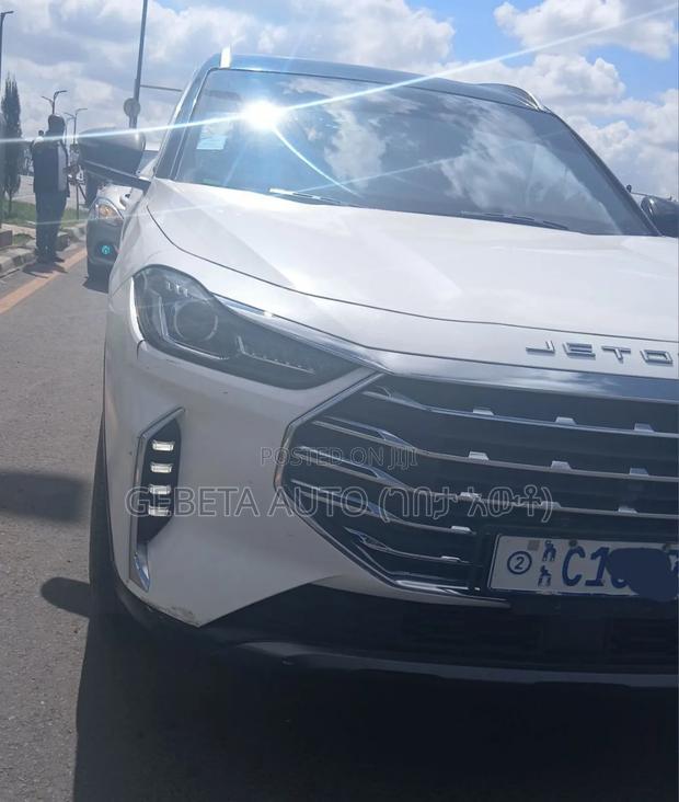 Jetour X70 Plus 2022 White