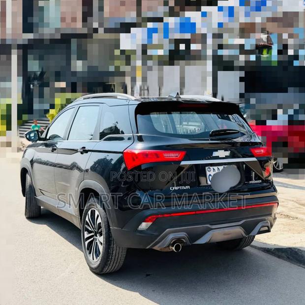 Chevrolet Captiva 2021 White