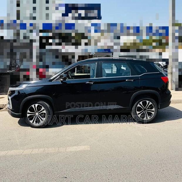 Chevrolet Captiva 2021 White
