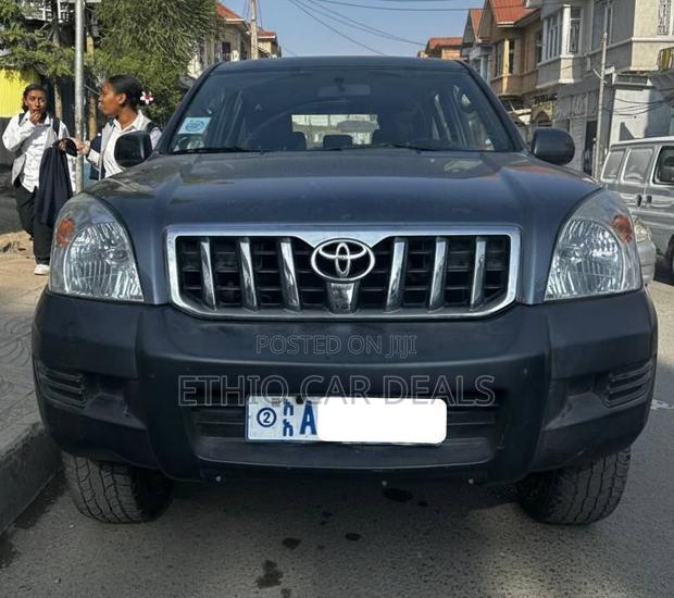 Toyota Land Cruiser Prado 2004 Black