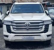 Toyota Land Cruiser 2022 Ivory for sale