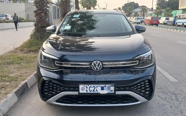 Volkswagen ID.6 2022 Blue
