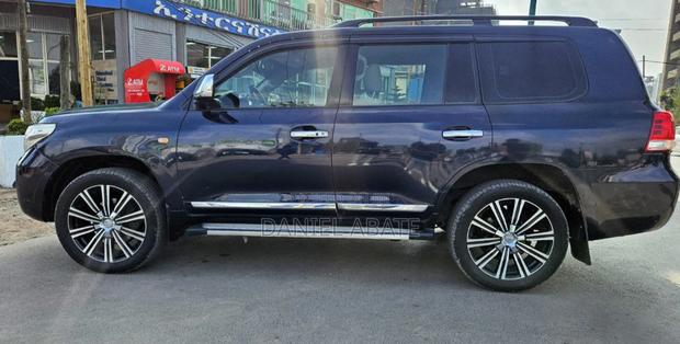 Toyota Land Cruiser 2009 Black