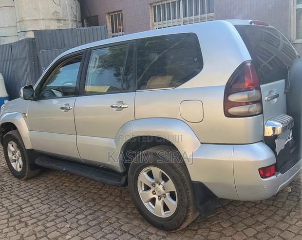Toyota Land Cruiser Prado 3.0 D-4D 5dr 2007 Silver