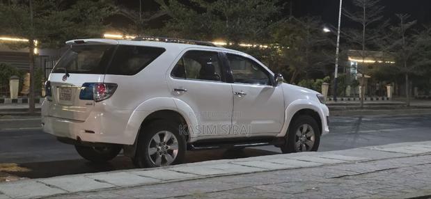 Toyota Fortuner 2.7 AWD 2009 White