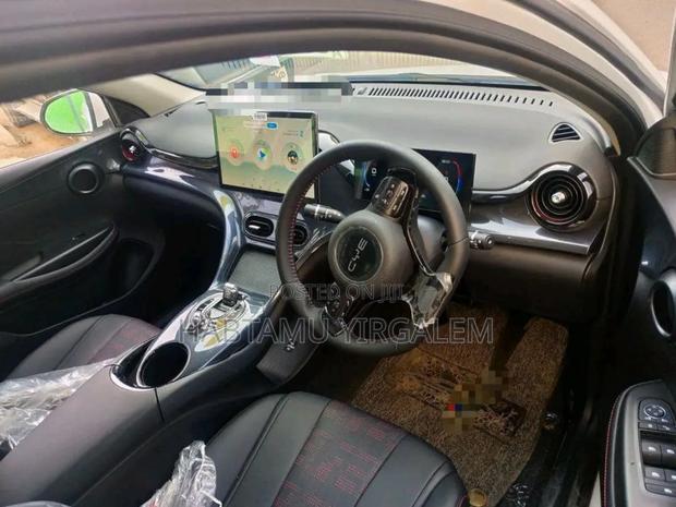 BYD E2 43 kWh 94 hp FWD 2025 Gray