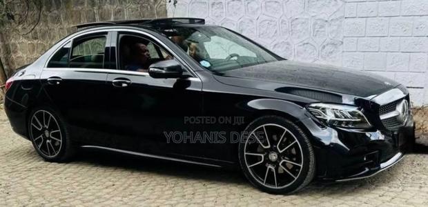 Mercedes-Benz C200 2021 Black