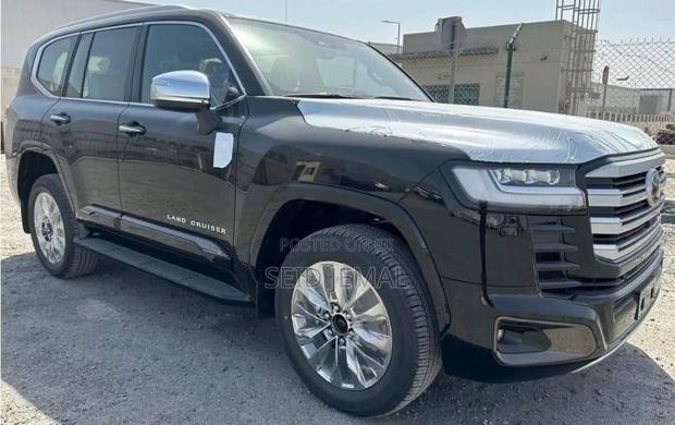 New Toyota Land Cruiser 2025 Matt Black