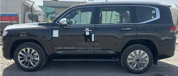 New Toyota Land Cruiser 2025 Matt Black