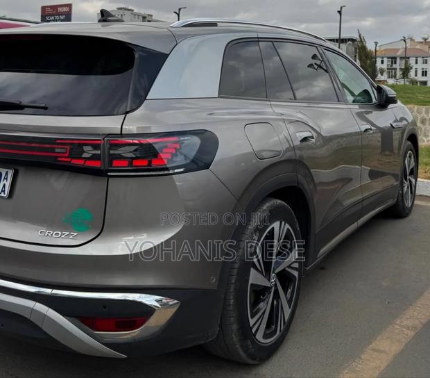 Volkswagen ID.6 2022 Gray