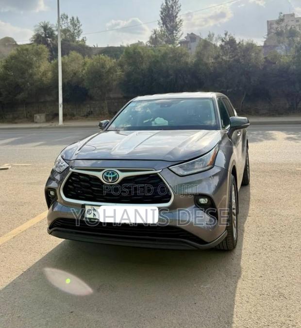 Toyota Highlander Hybrid 2021 Gray