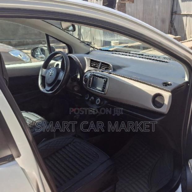 Toyota Yaris 2011 White
