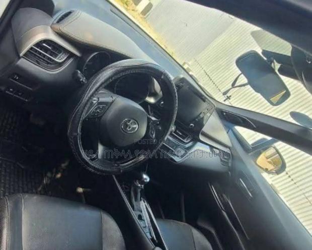 Toyota C-HR 2022 Ivory