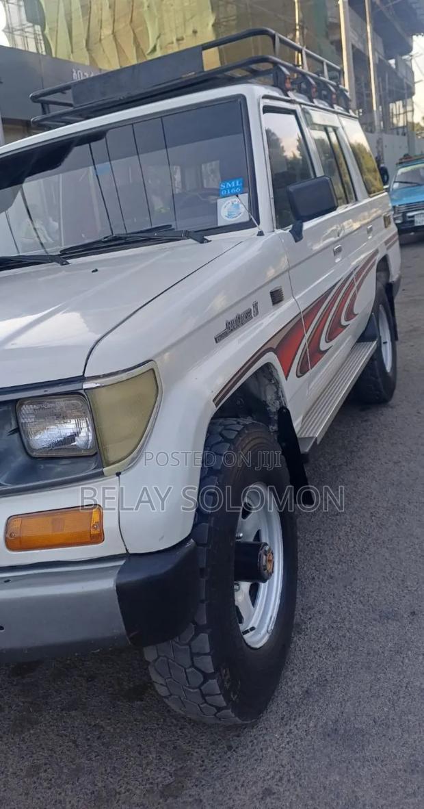 Toyota Land Cruiser 1994 White