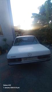Mercedes-Benz 200 1982 White for sale