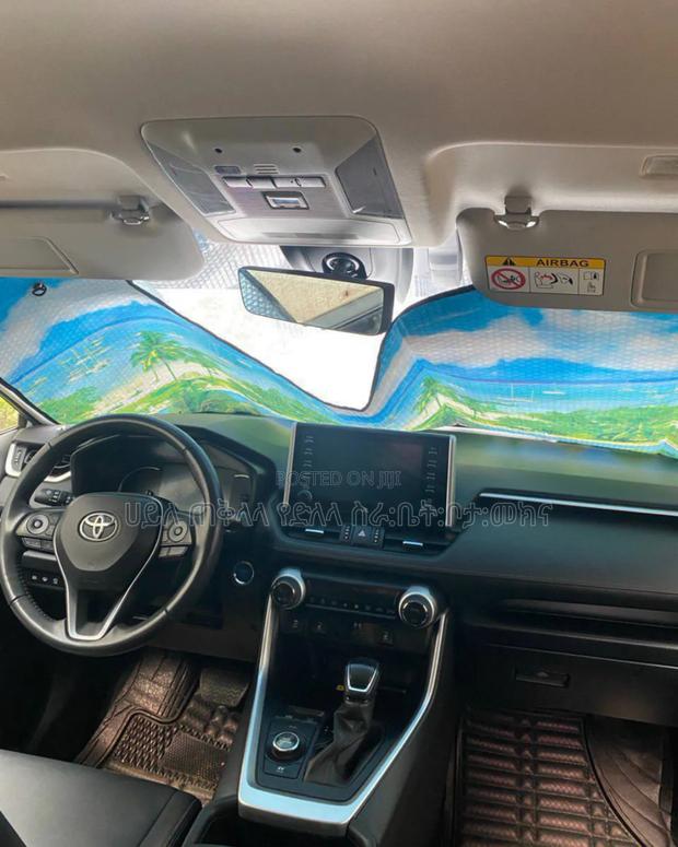 Toyota RAV4 Hybrid 2023 Teal