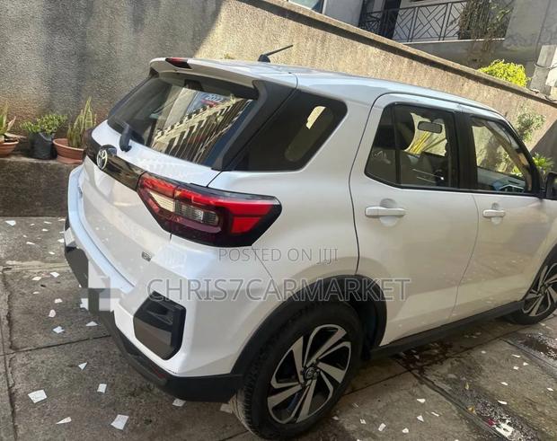 Toyota Raize 1.2 FWD 2023 White