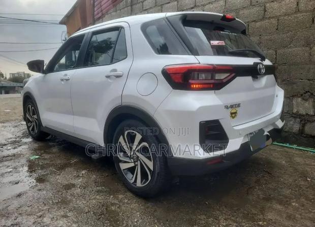 Toyota Raize 1.2 FWD 2023 White