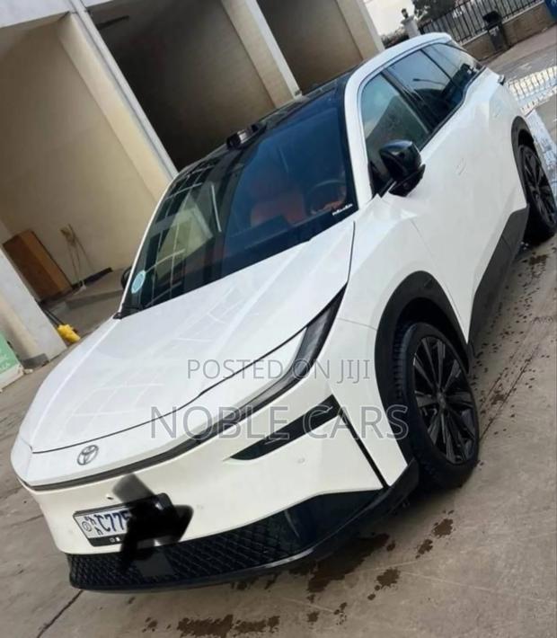 Toyota bZ3 2025 Ivory