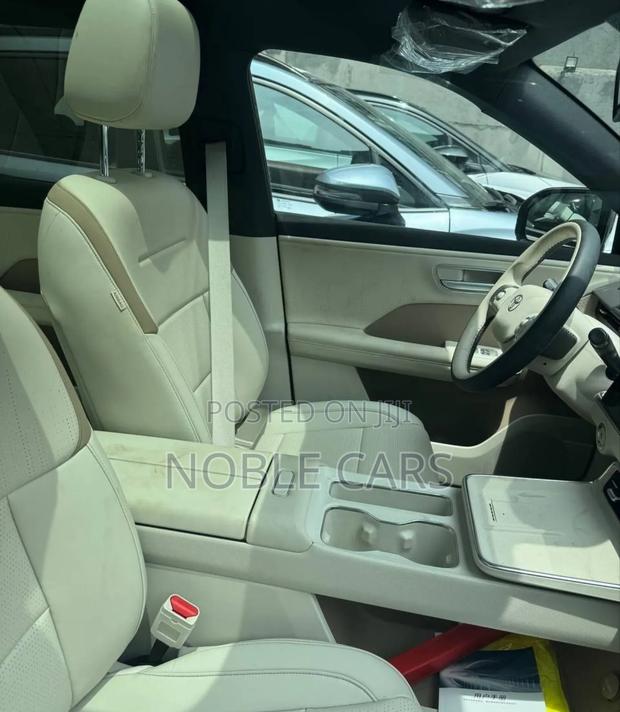 Toyota bZ3 2025 Ivory