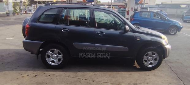 Toyota RAV4 2.0 D 2002 Gray