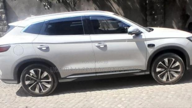 BYD Song Plus 2025 White