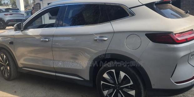 BYD Song Plus 2025 White